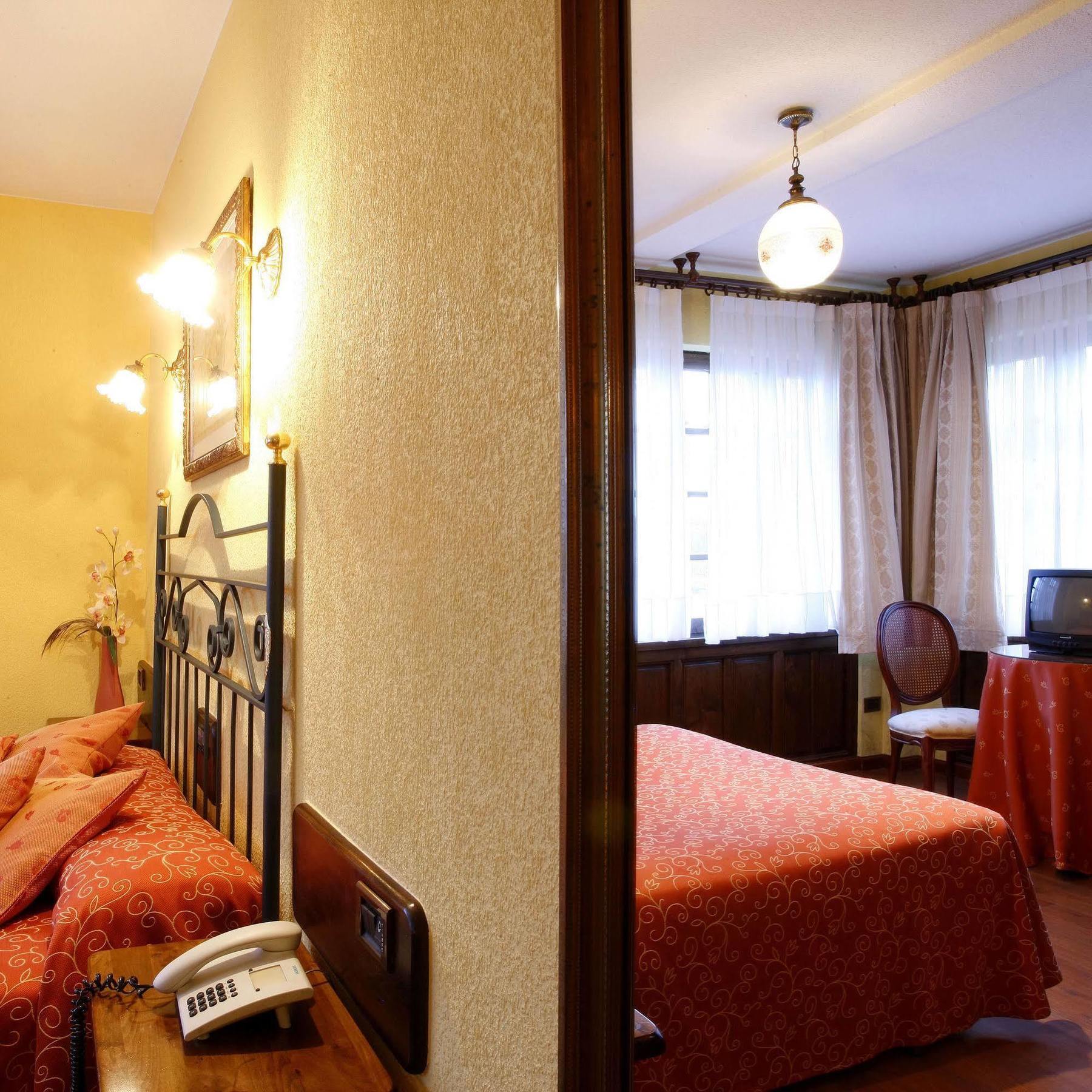 Hotel Marqués De La Moral Naveces