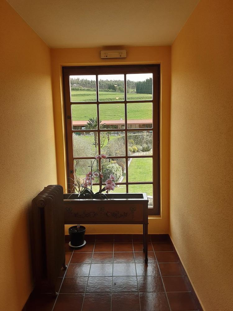Marques De La Moral Hotel Naveces